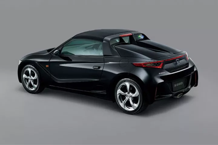 Honda has announced that the S660 and S660 Concept Edition will go on sale in Japan starting April 2nd