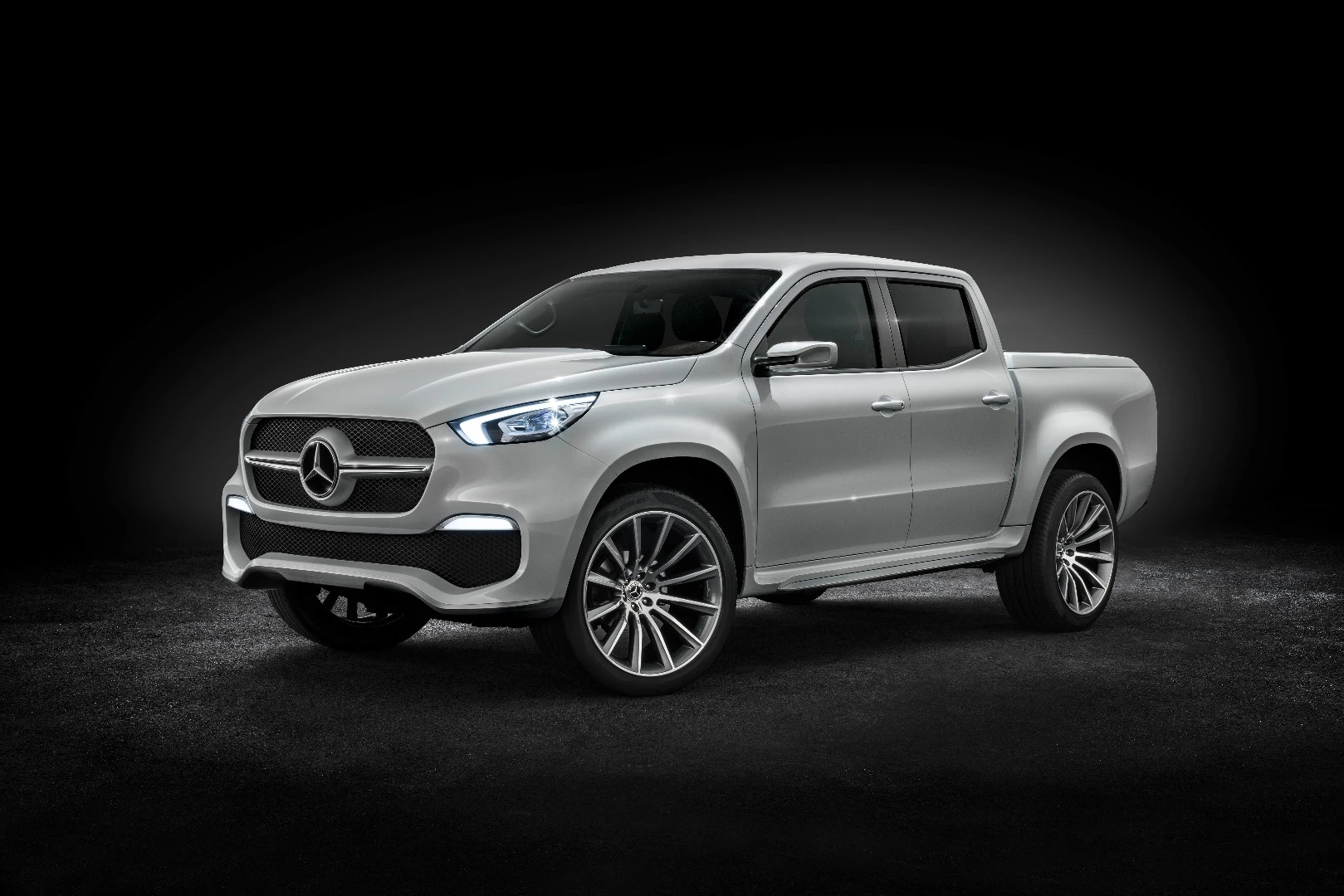 22-inch wheels are unlikely to make it onto the production Mercedes X-Class
