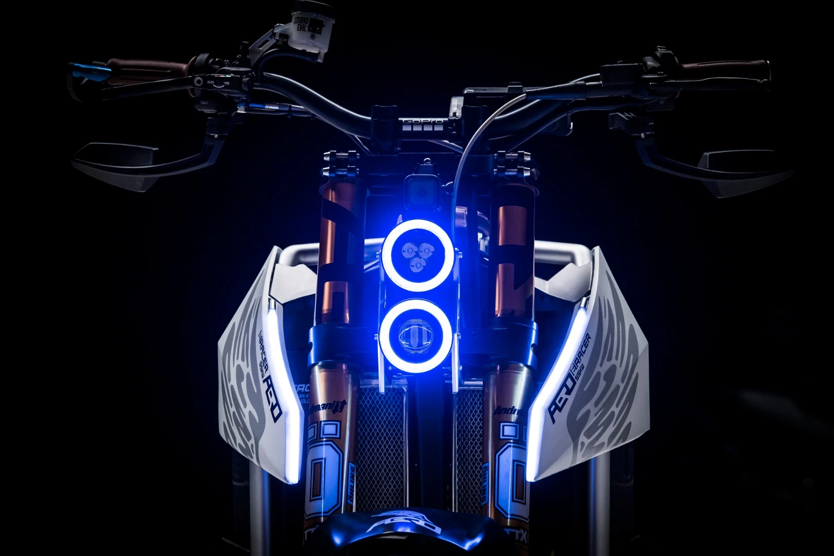 Aero E-Racer: a face many mothers could love