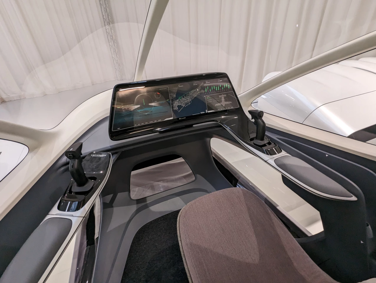 Simplified controls and dash readout