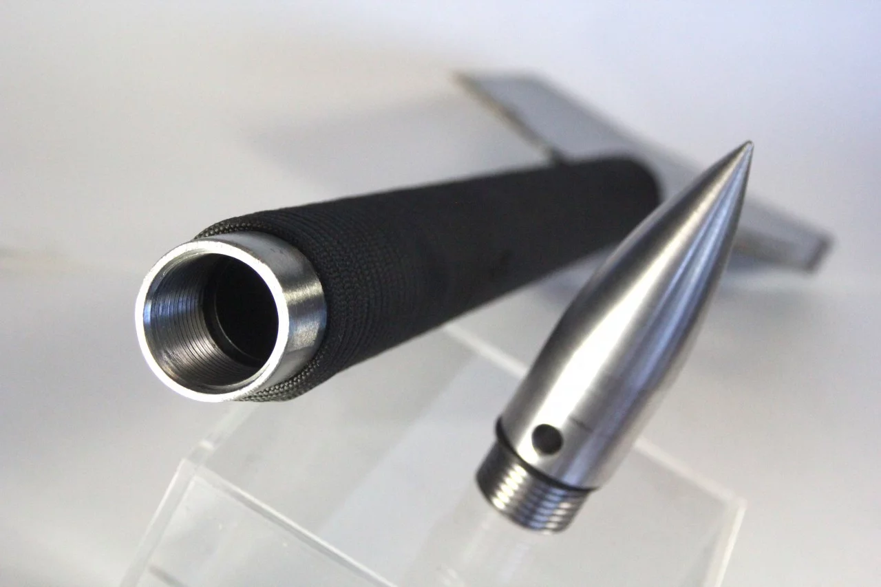 The Grove Tactical weighs in at just three pounds (1.3 kg)