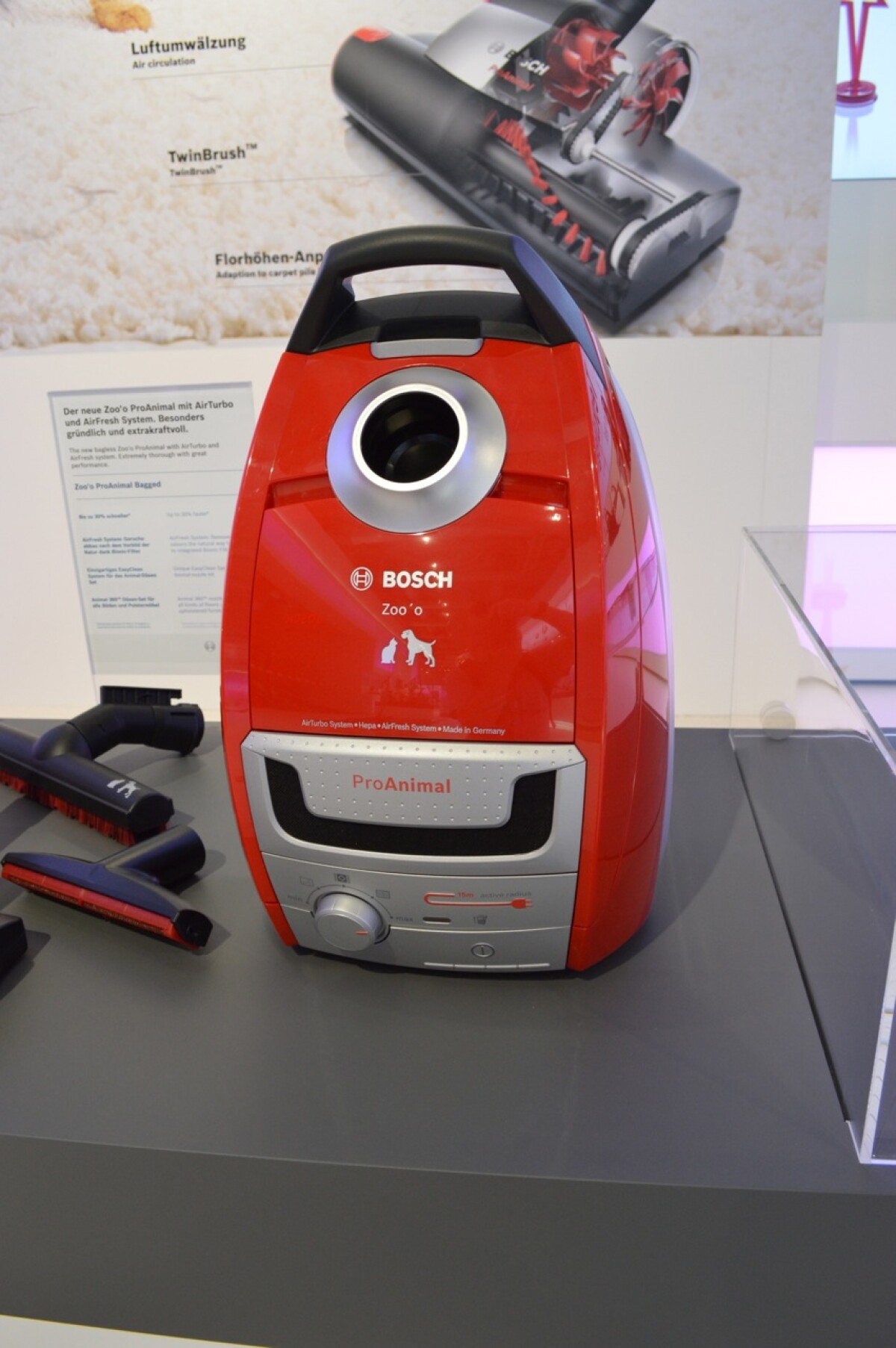 Bosch Zoo O Proanimal Could Be Your Pet Vacuum Cleaner