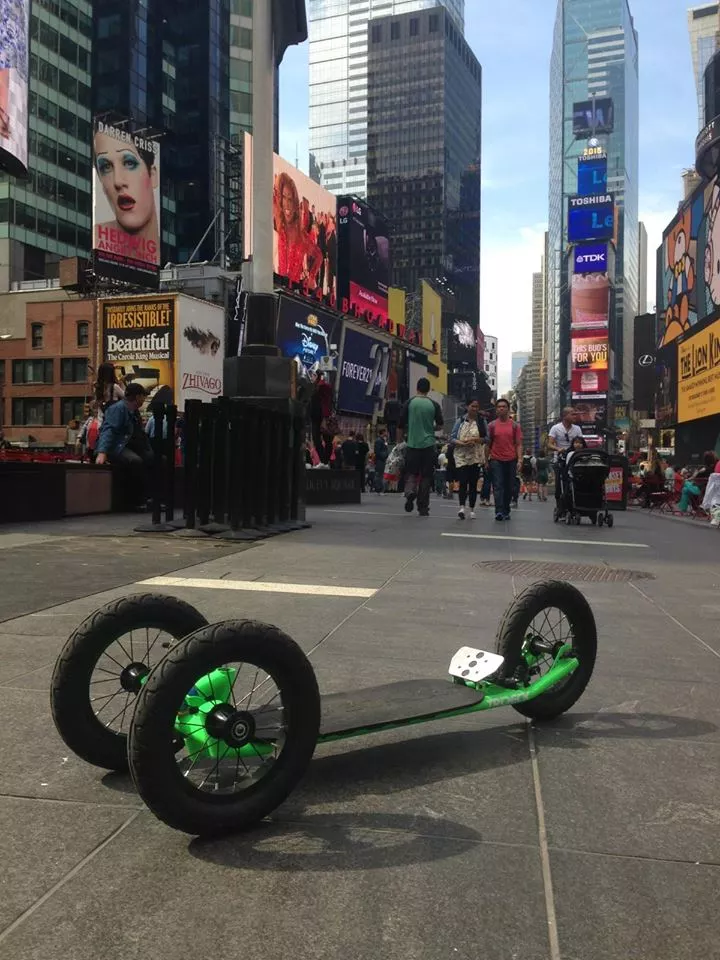 The 12-inch pneumatic tires give the Trideck cushioning and ride height for clearance, and the tubular steel frame adds structural rigidity