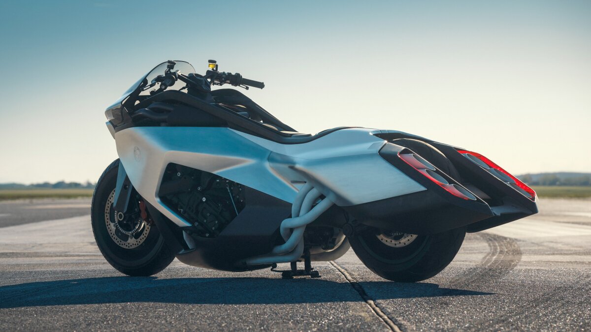 BMW's Vision K18: Long, low and inspired by aircraft
