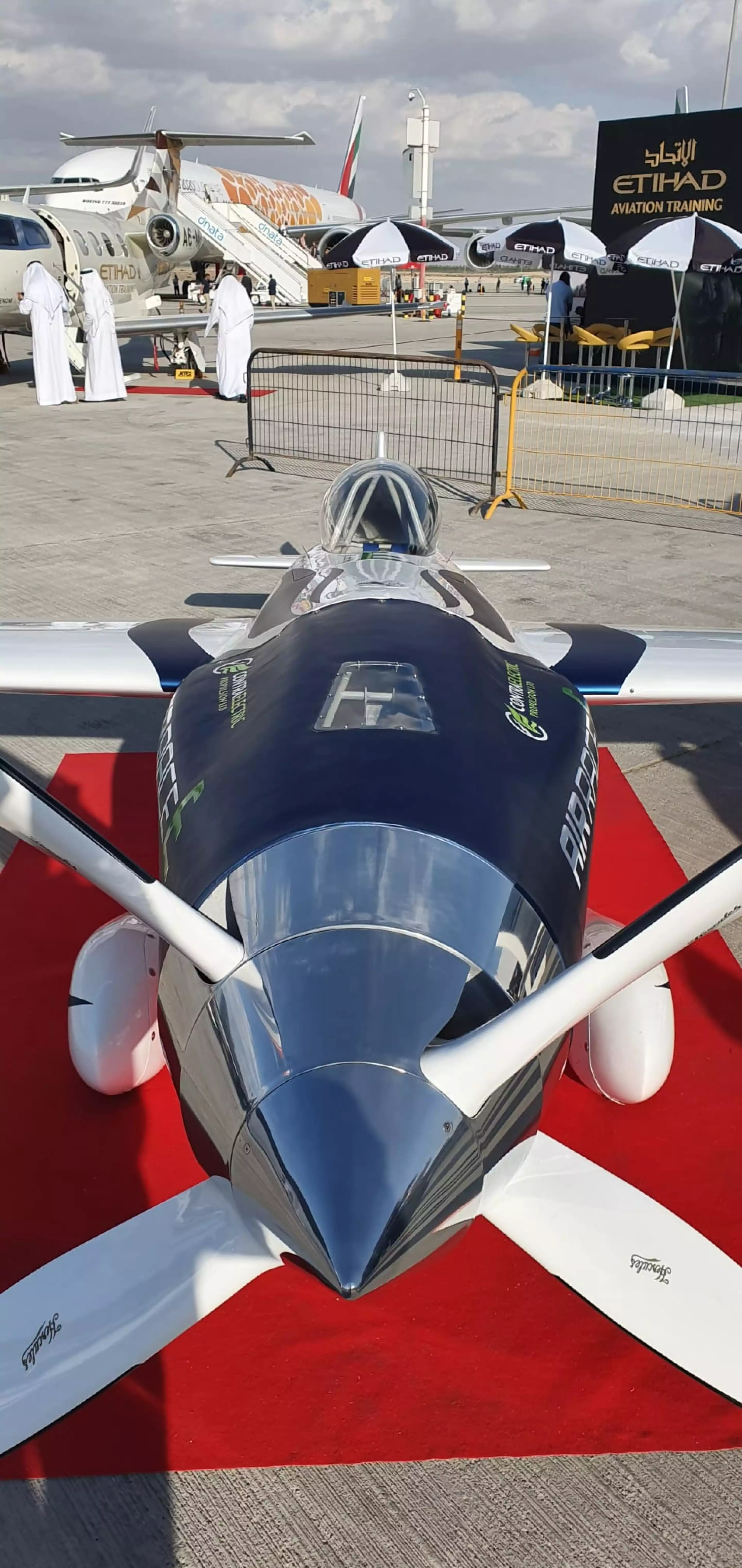 Air Race E unveils electric race plane at Dubai Airshow