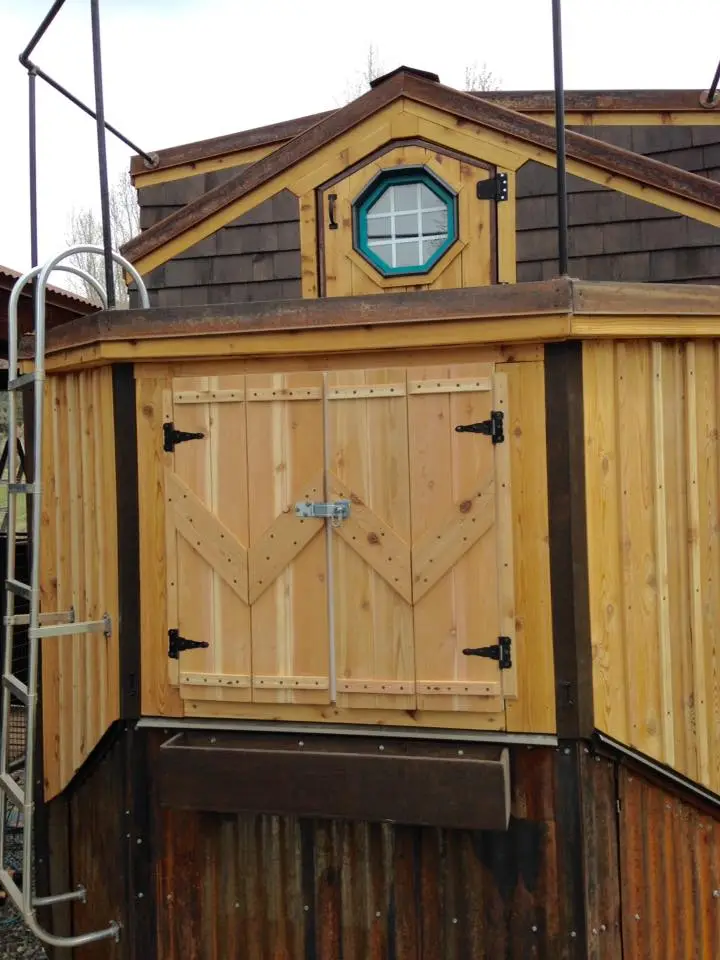 The balcony area can also be accessed via ladder from outside
