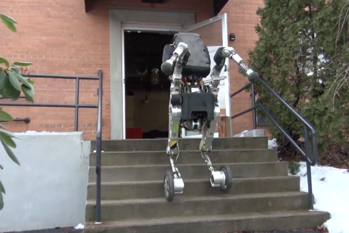 Boston Dynamics latest innovation is Handle, a research robot with extraordinary mobility