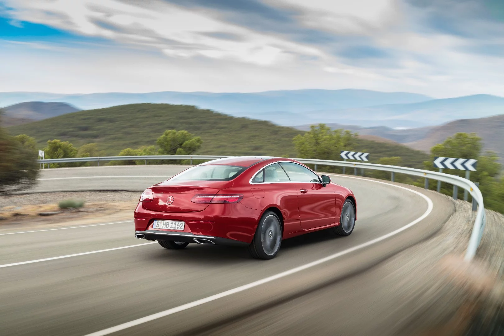 The tail lights on the E-Class Coupe are low and wide