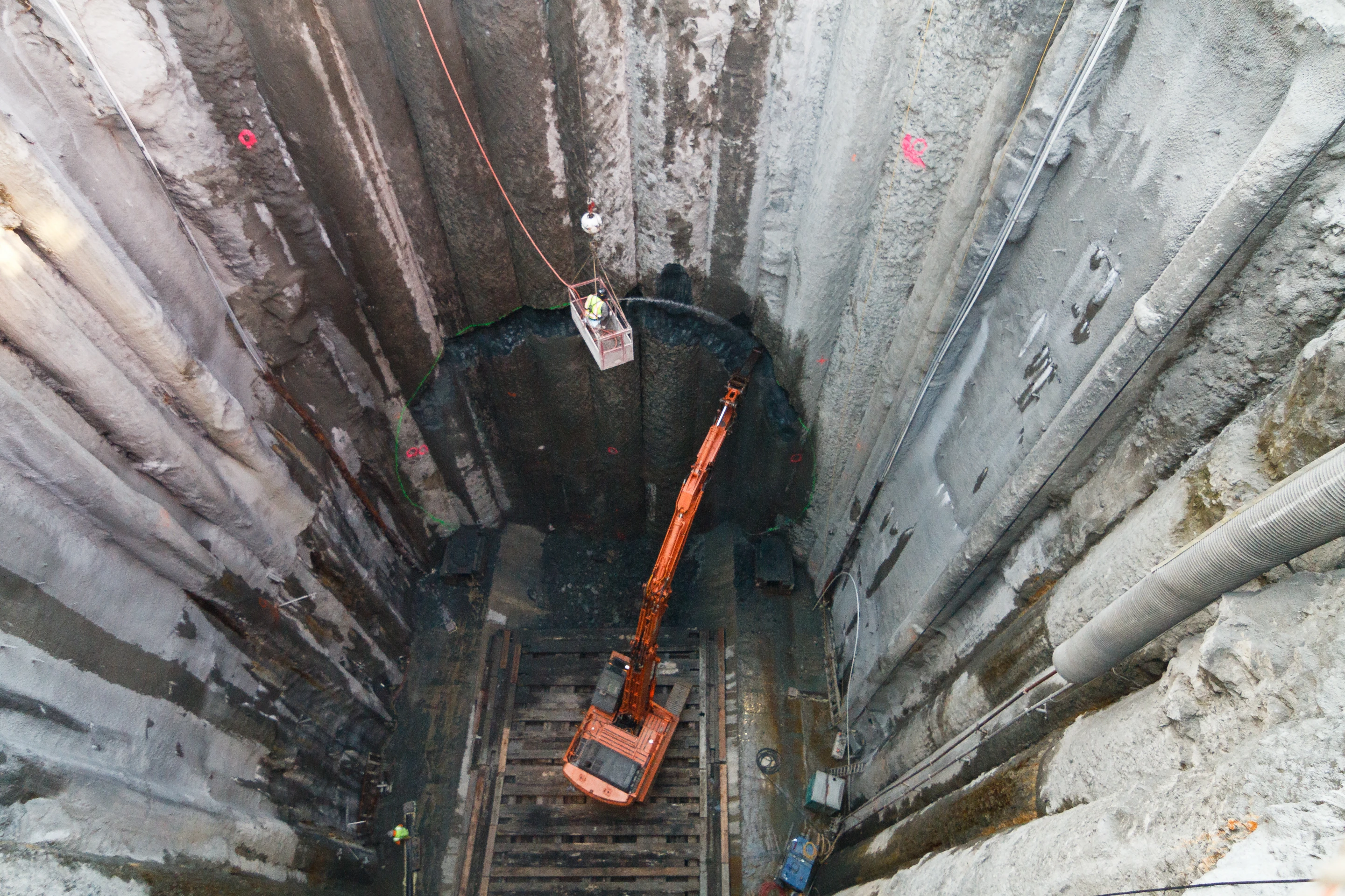 Bertha breaking through into the repair pit