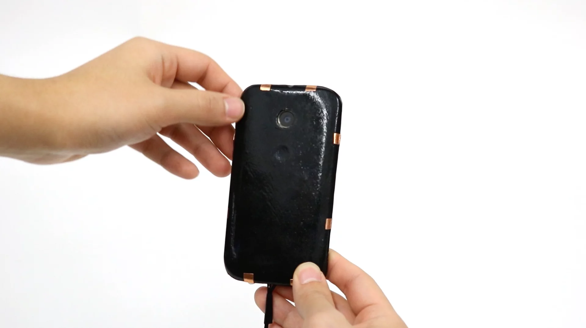 Electrick turns a phone case into a game controller
