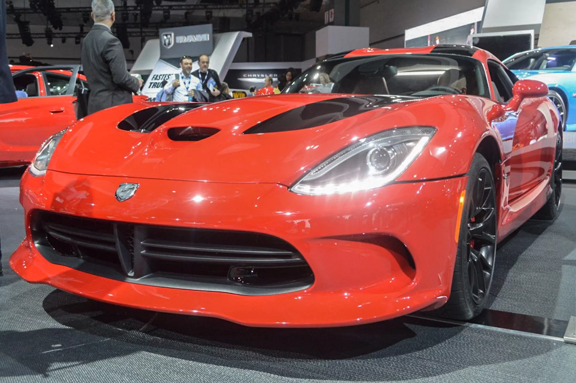 The Hellcat may have passed it by in terms of power, but the Viper still has it beat in looks (Photo: C.C. Weiss/Gizmag)