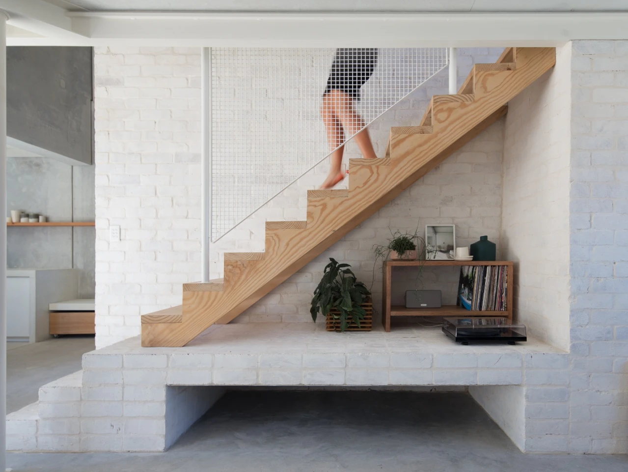 Raw materials and recylced bricks were used to build the home