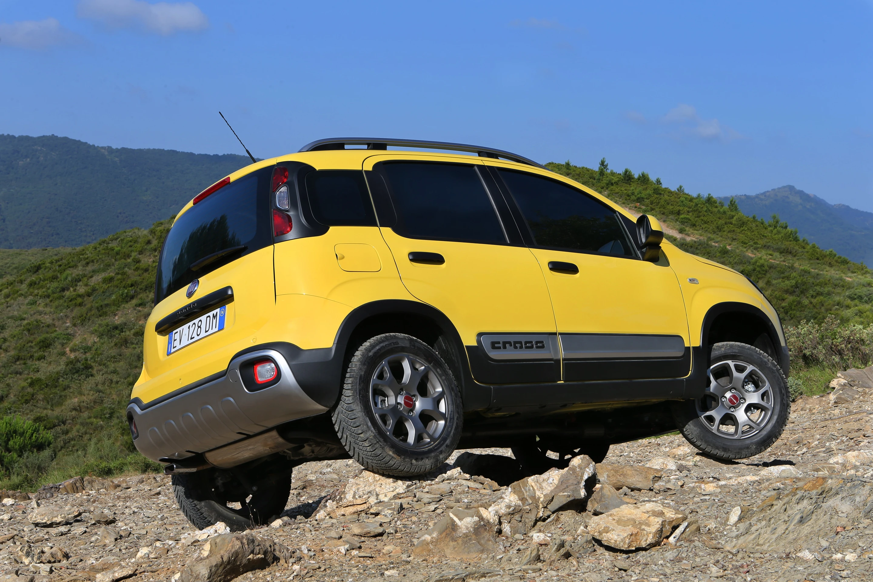 The car is available with 1.3-liter diesel or 900 cc petrol engine