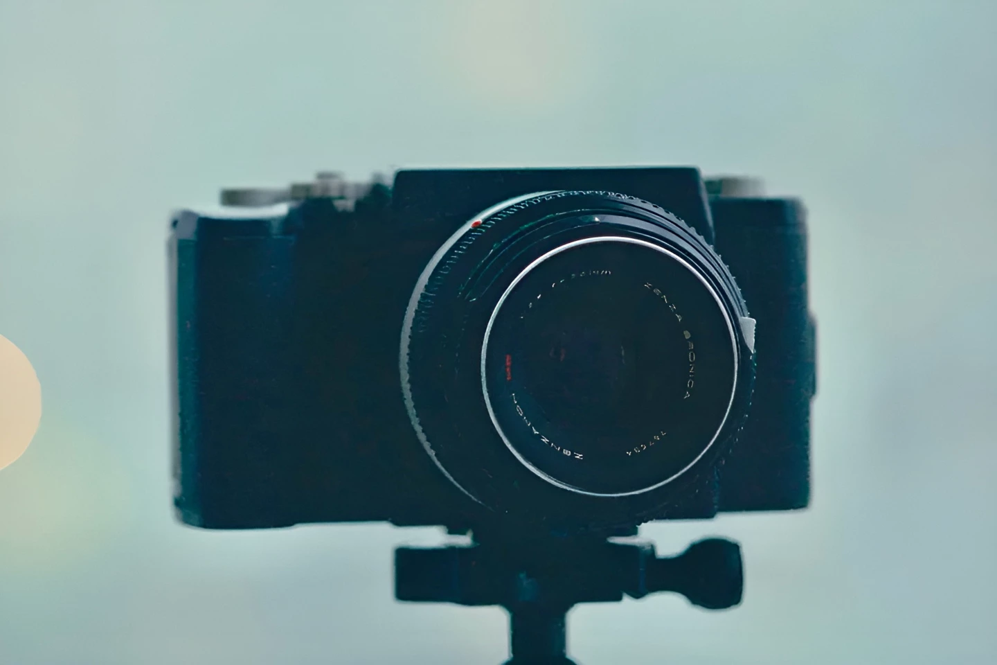 The BeerPAN takes approximately 20 panoramic photos per 36 exposure roll of 35mm film