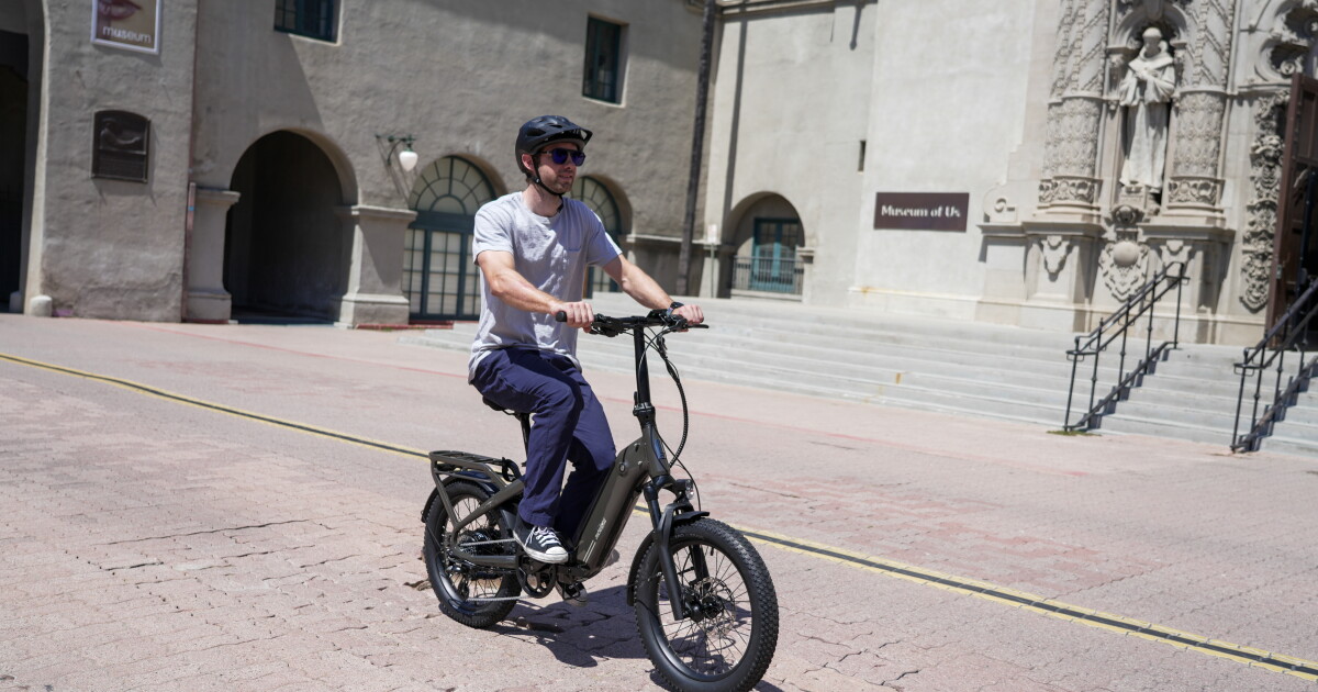Portola folding ebike priced at under a thousand bucks