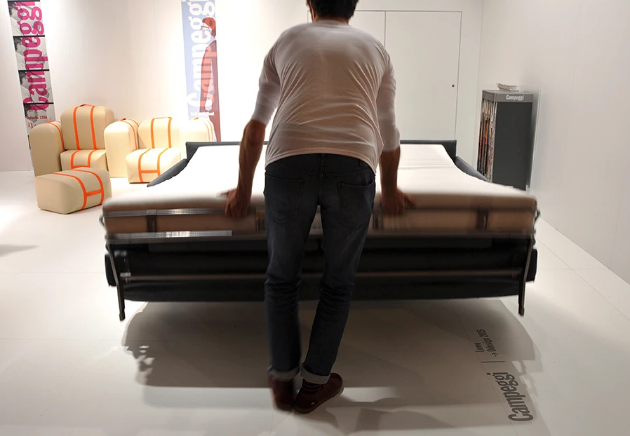 The lounge opens up into a comfortable queen size bed (Photo: Edoardo Campanale/Gizmag.com)