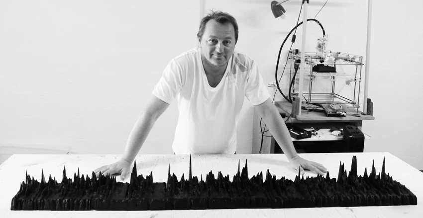 Giles Azzaro with "Next Industrial Revolution" (Photo: Gilles Azzaro)
