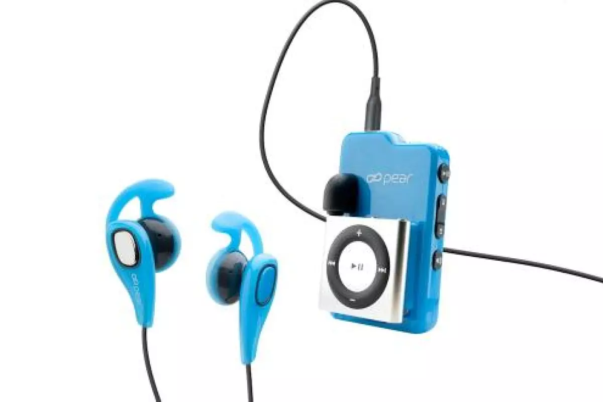 The Pear unit pairs with an iPod Shuffle to give you music and exercise monitoring in one package