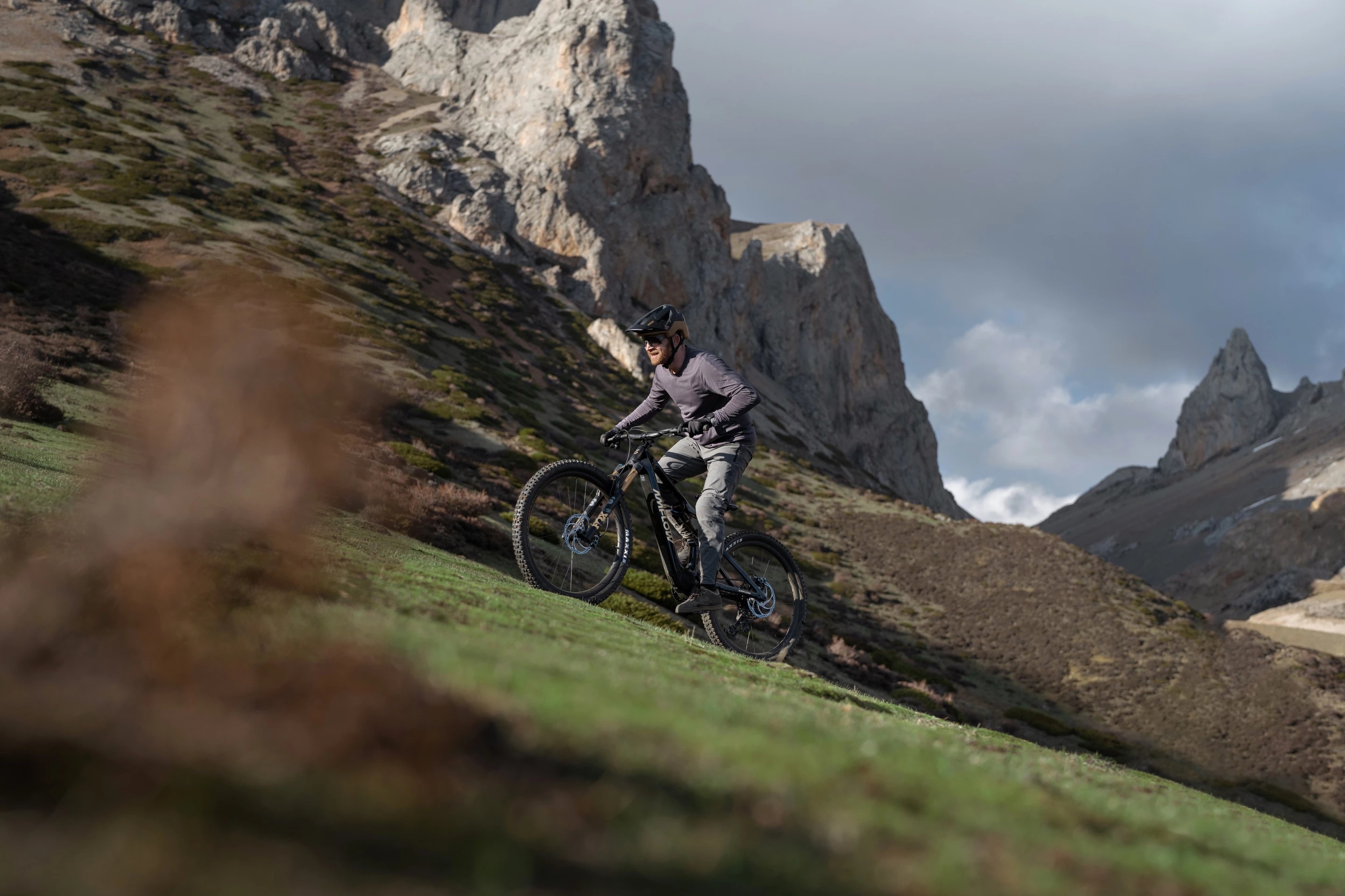 The Boost mode gives riders 1,000 watts of motor power and 120 Nm of hill-conquering torque for brief bursts