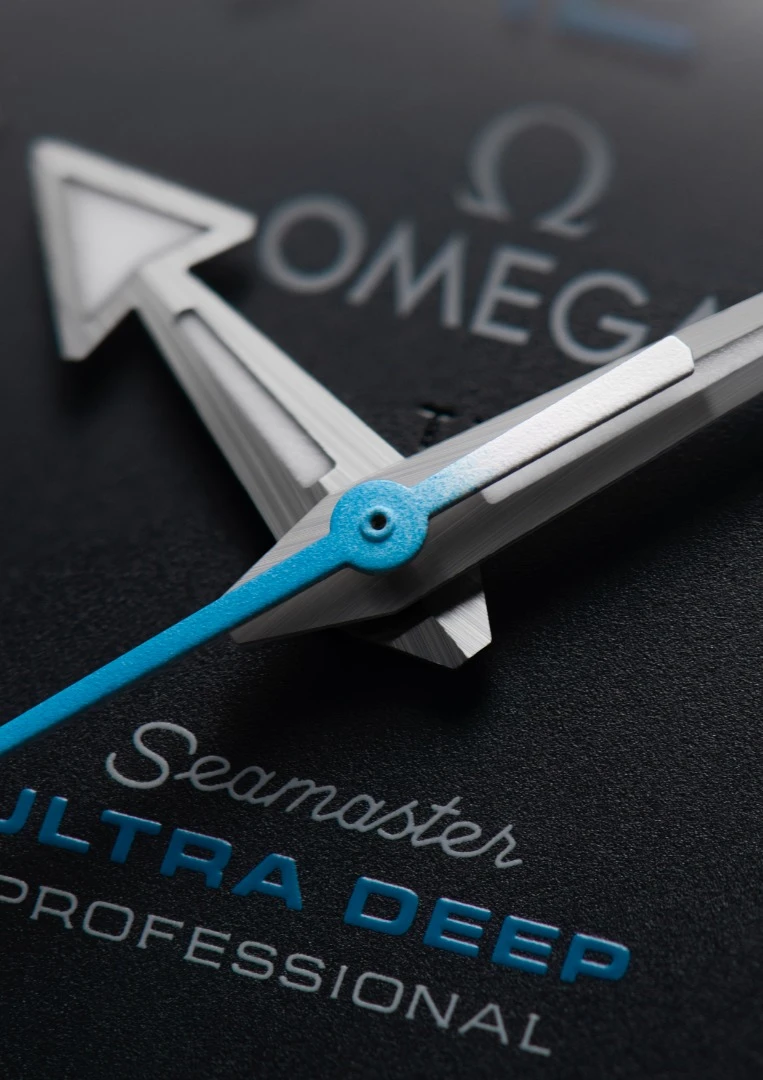 Hand details of the Omega Seamaster Planet Ocean Ultra Deep Professional