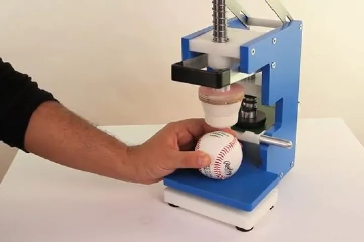 Tag on That is a device that prints custom text or images on a variety of surfaces