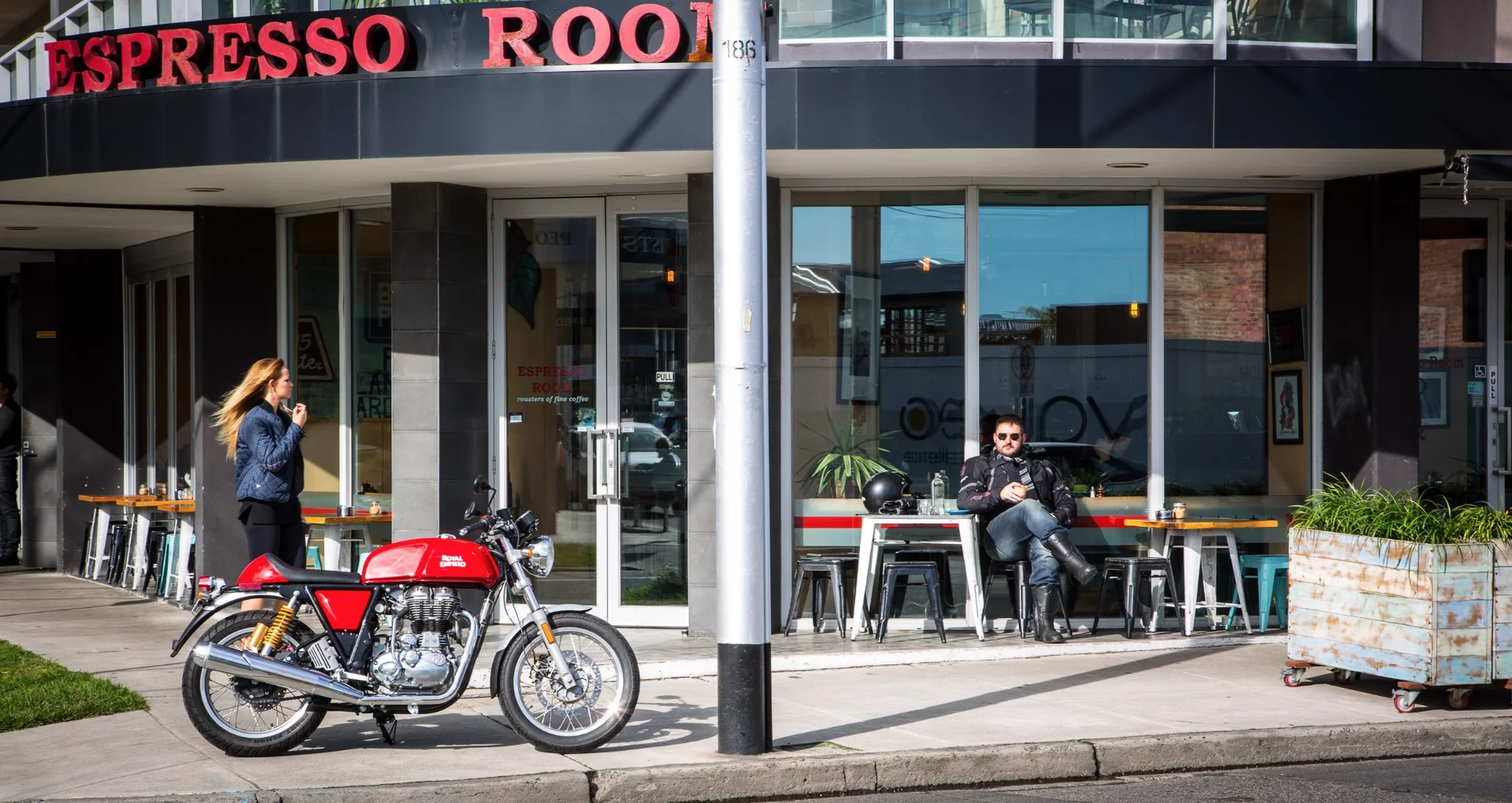 Royal Enfield's Continental GT: a classic style that aims to offer modern reliability. (Photo: Chris Blain/Gizmag)