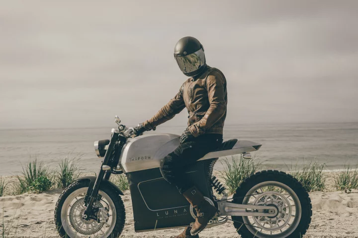 Tarform has re-launched its sexy Luna electric motorcycle with revised pricing and delivery dates