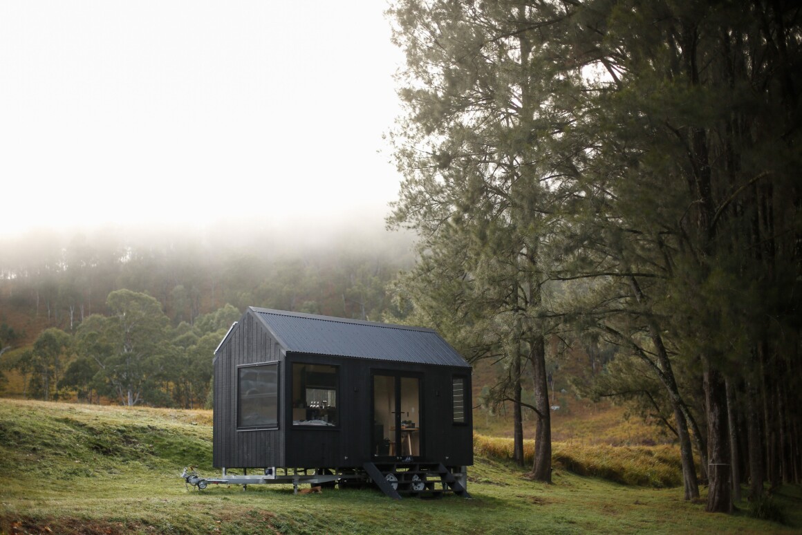 Off Grid Tiny House Keeps Things Nice And Simple