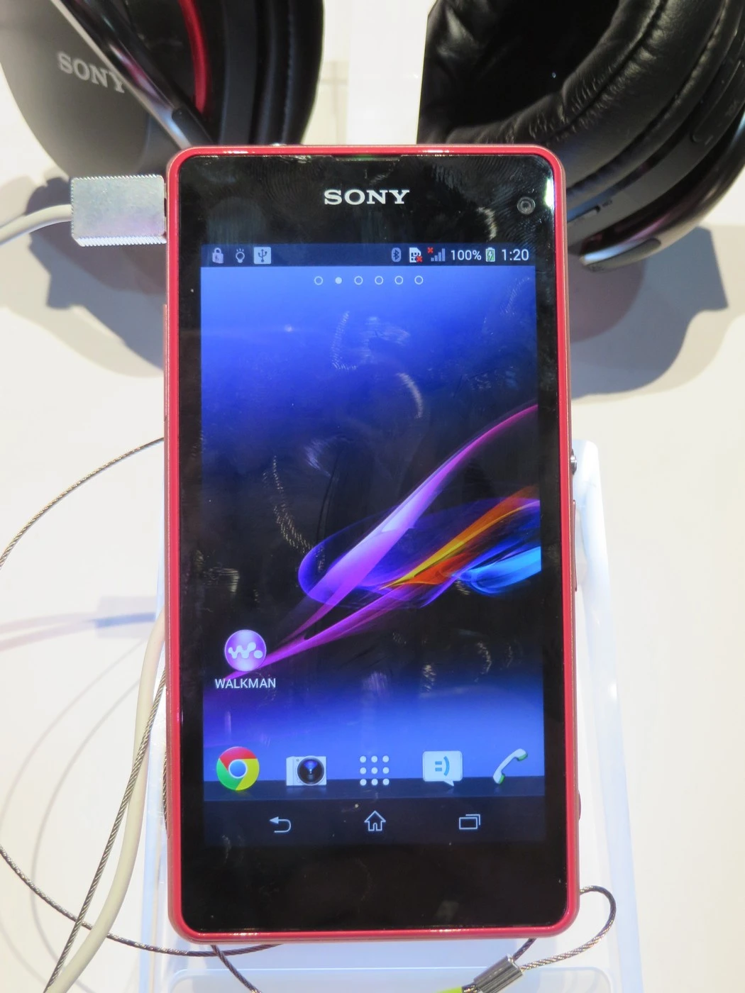 The smaller screen still packs 342 pixels per inch.
