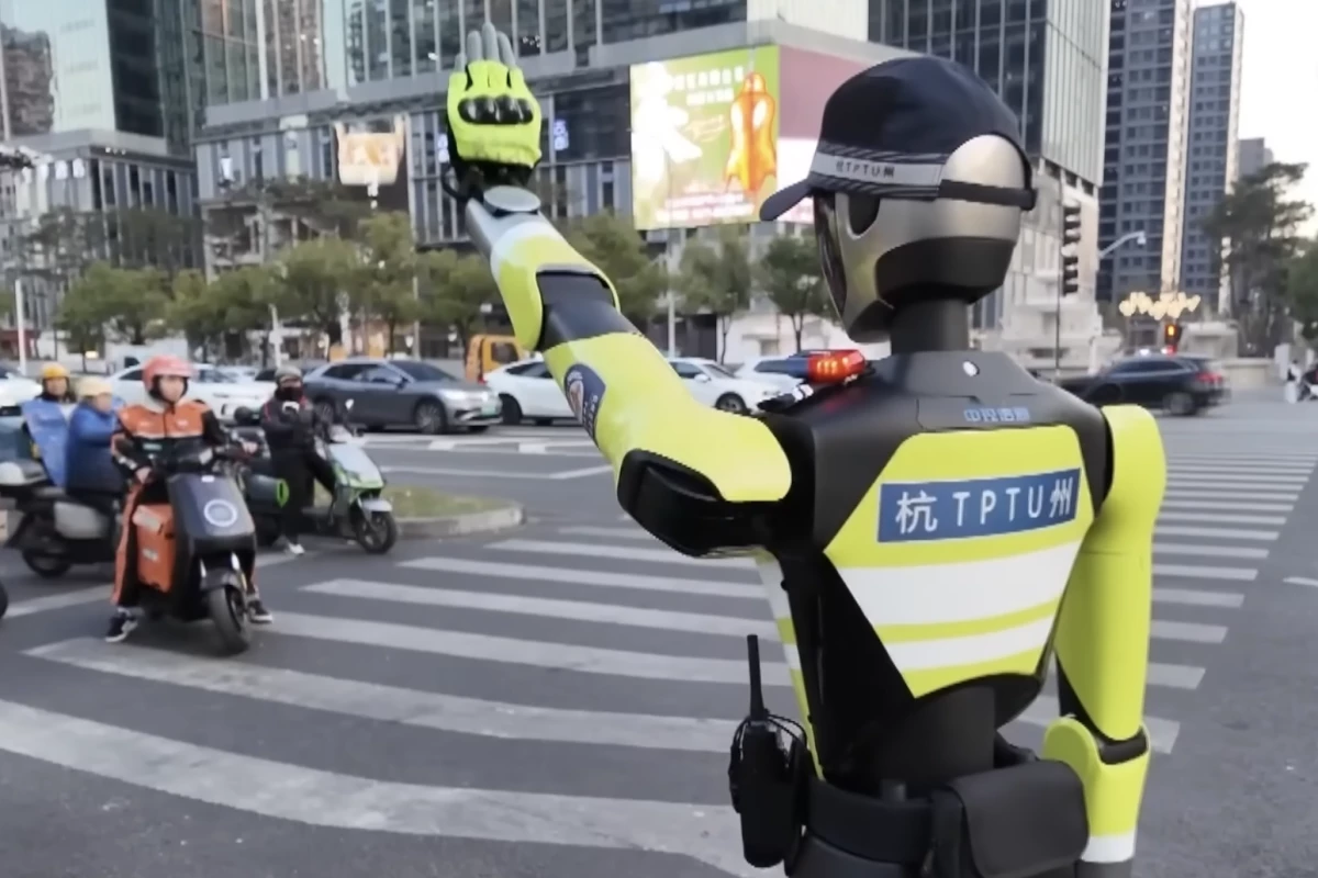 We can assure you this is an accurate "stop" signal used by Chinese traffic police officers