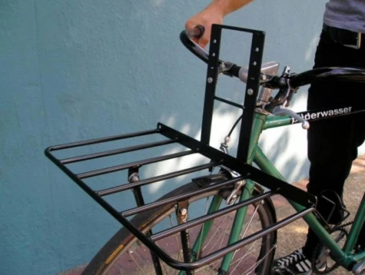 The Cetma bike comes with a seven-rail rack