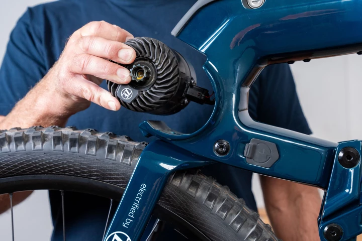 Even though, the ZF's e-drive system is designed to be maintenance-free, the sleek motor can be removed and reinstalled in a matter of minutes for easy servicing
