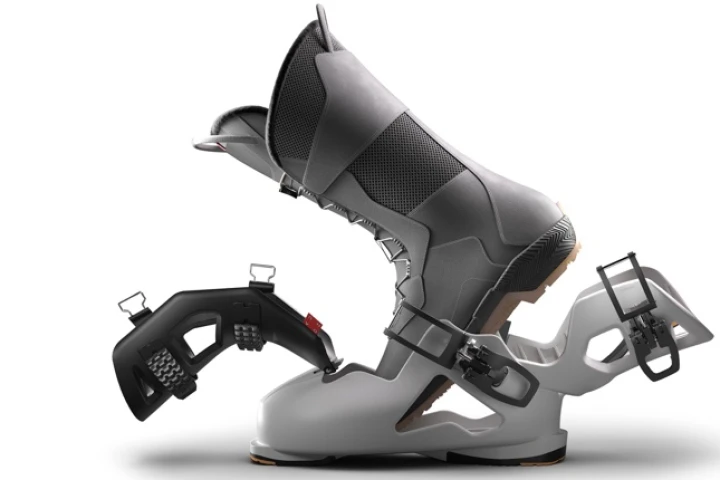 The Dahu Swiss Boot allows users to walk normally when not actually on their skis