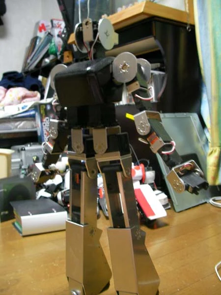 Pre-made Me's custom-made aluminum frame (Photo: Dr. GIY)