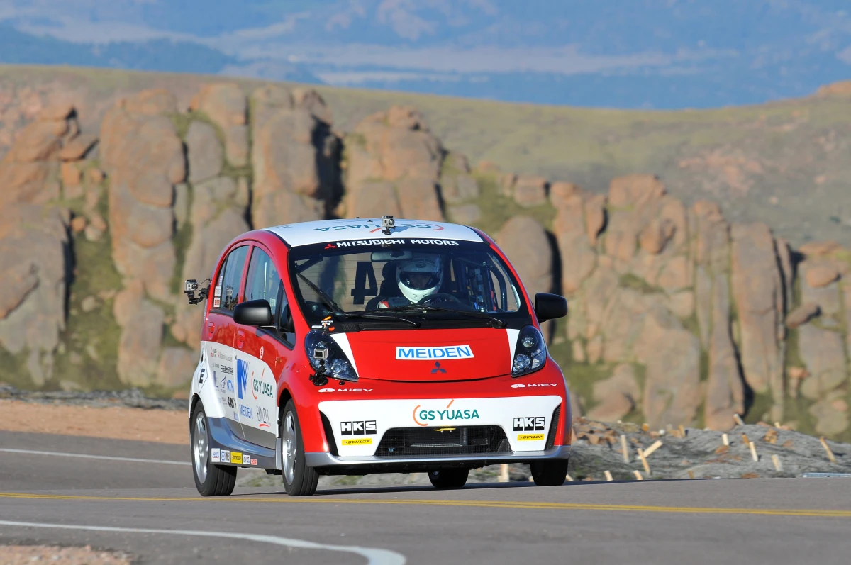 In addition to the more radical i-Miev Evolution, Mitsubishi raced a simpler i-Miev