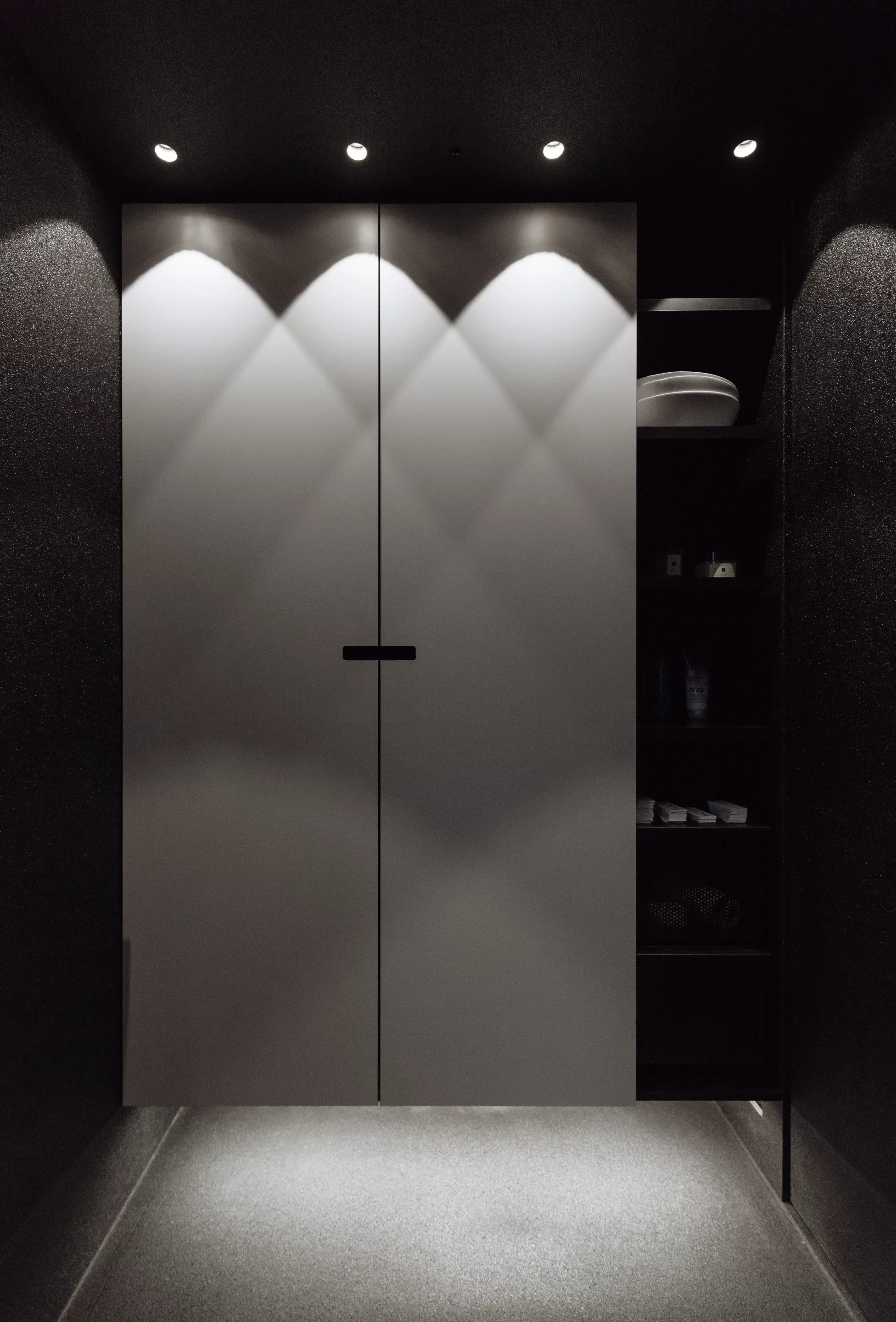 As well as a house, the Koda can be used as a small café, office, workshop/studio, or classroom