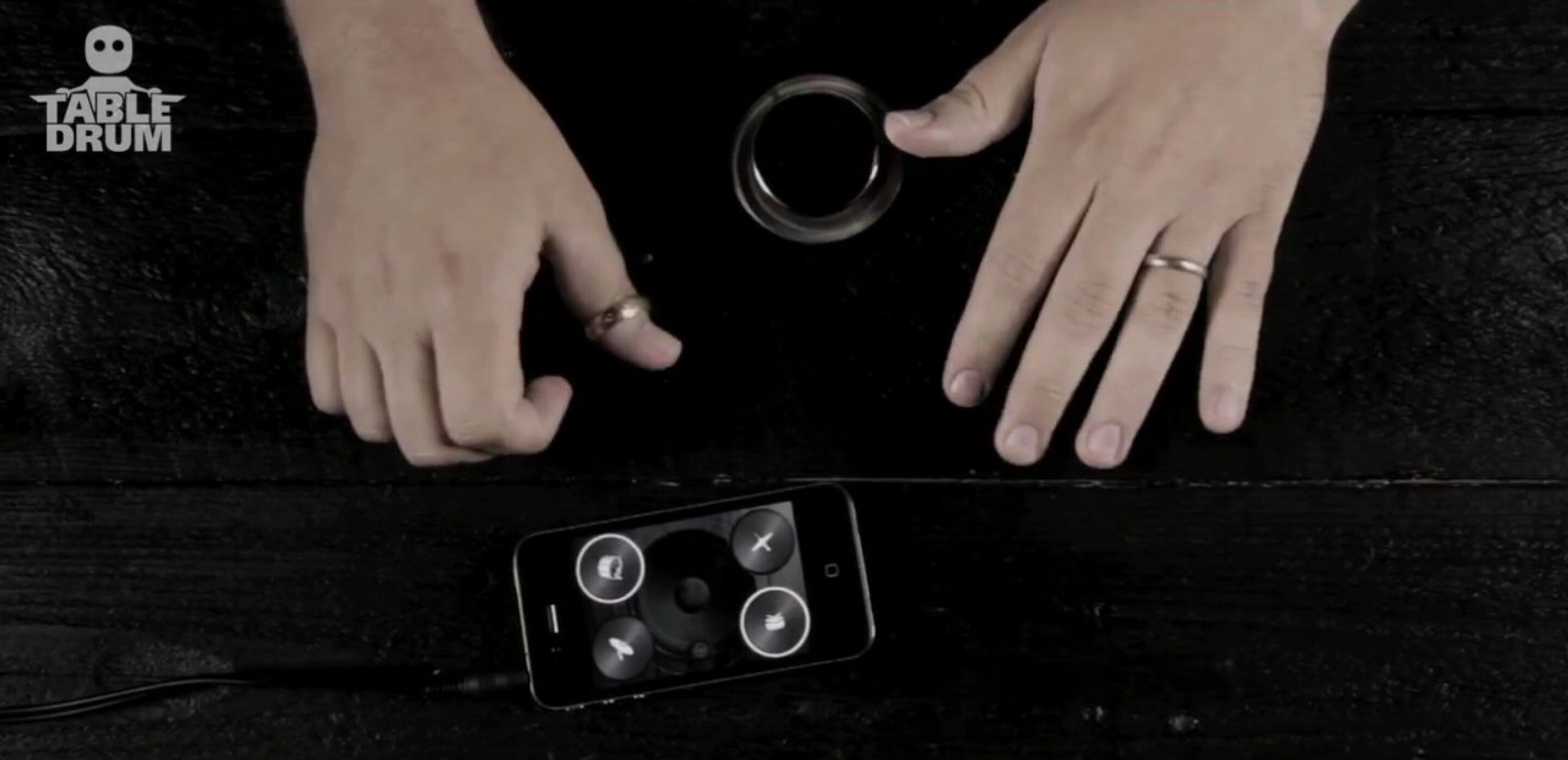 TableDrum iDevice app turns any surface into a virtual drum kit