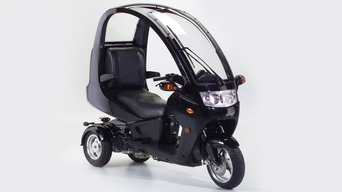 Though I prefer two wheels at the front, the Auto Moto is perfectly adequate for commuting