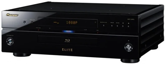 A top-of-the-line image processor delivers 1080p/24 resolution, and converts color information from 8 bits to 16 bits