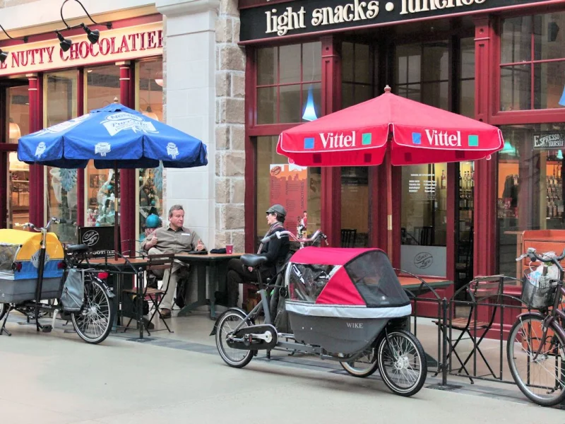 The Salamander can accommodate children up to 46 in (116 cm) tall and 79 lb (36 kg)