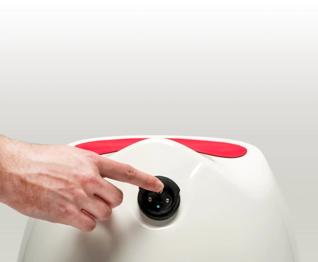 With custom-built sensors and Bluetooth 4.0, VRGO is a curved stool that works much like a virtual joystick for VR gaming