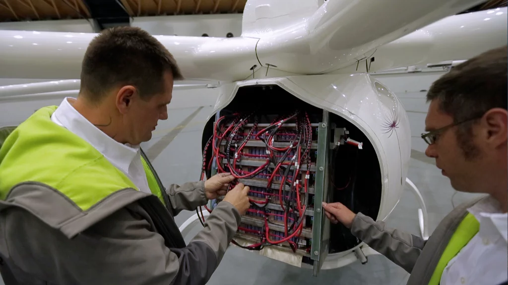 The e-volo team prepares for the Volocopter's test flight.