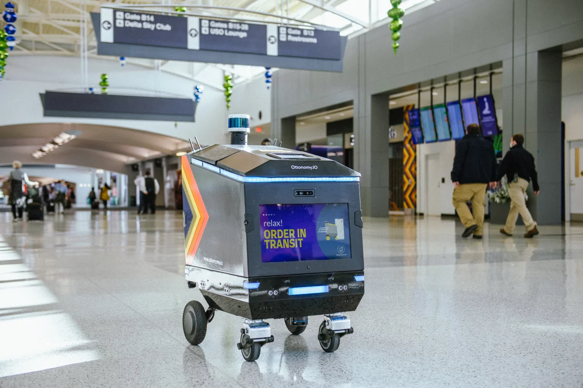 The system is claimed to be "the first autonomous robotic delivery of food, beverage and lifestyle products in an airport environment"