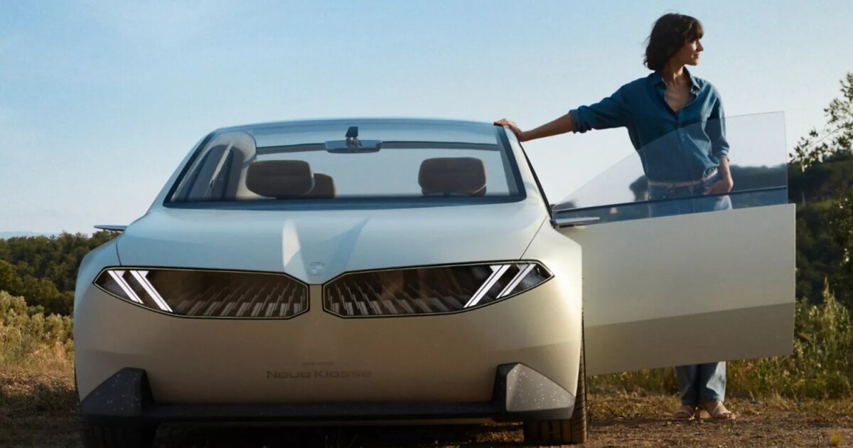 BMW i3 electric sedan aims to rival Tesla Model 3 BMW i3 electric sedan aims to rival Tesla Model 3