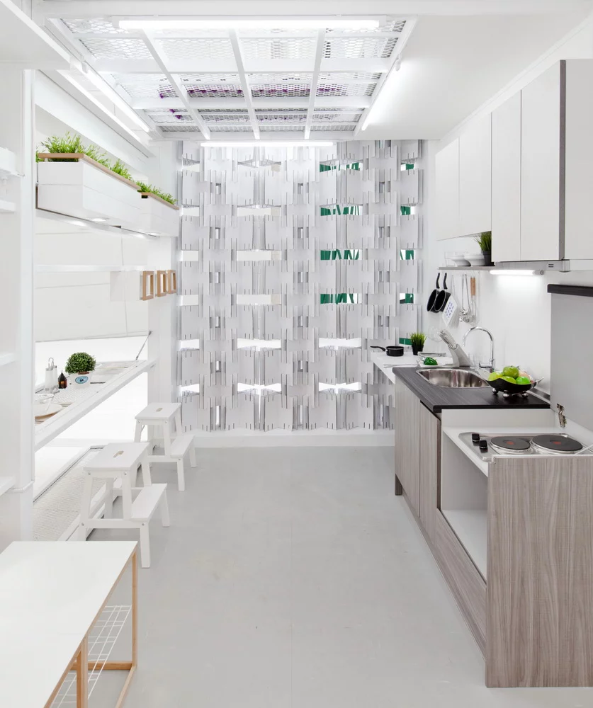 The kitchen and dining area