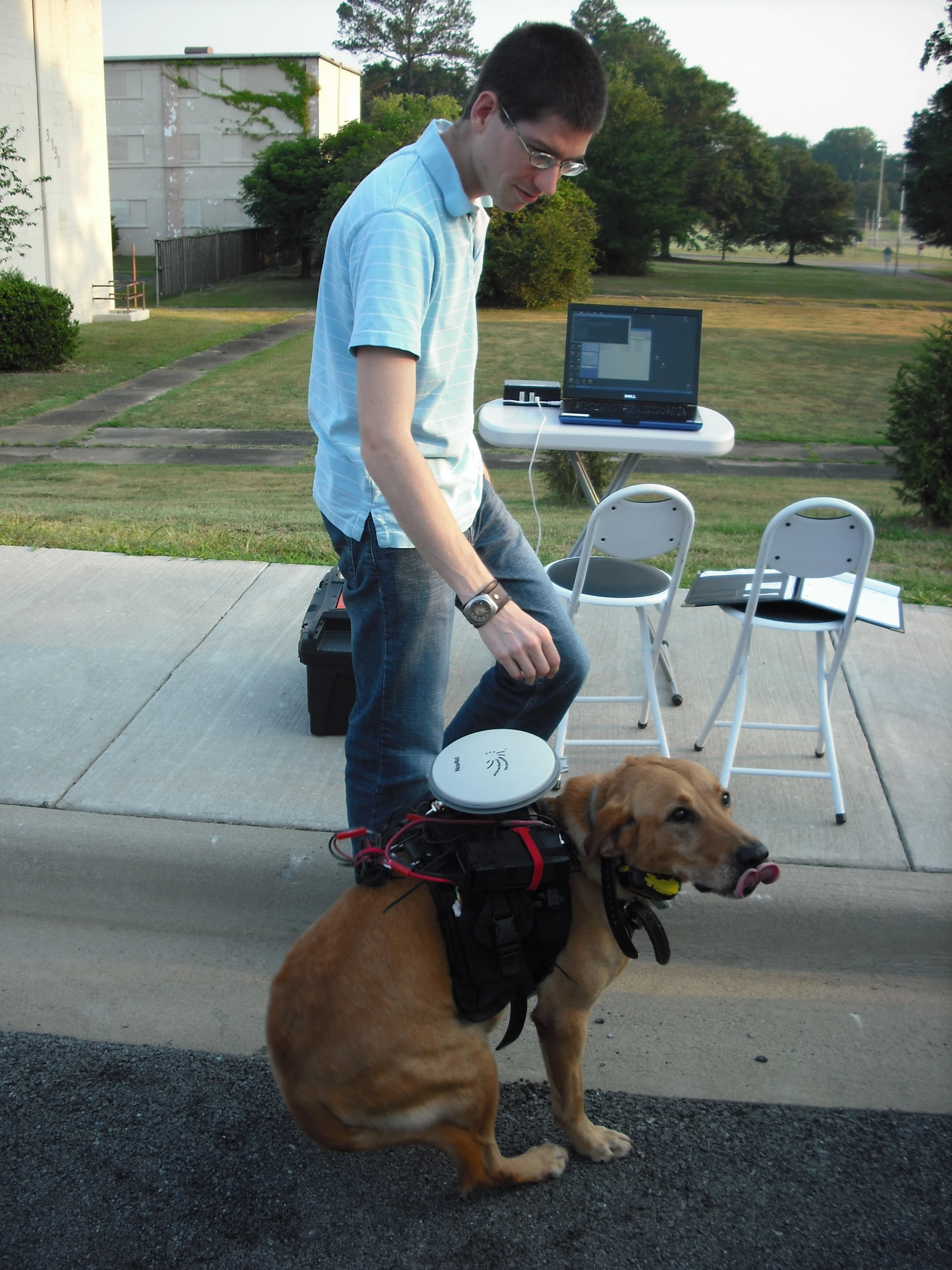The system operates autonomously, guiding dogs to pre-established GPS waypoints – although it could presumably also be used to relay commands sent by a human user in real time