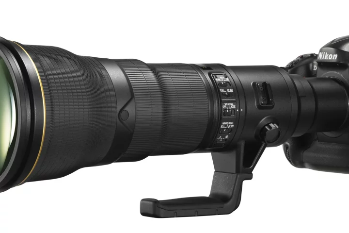 The AF-S NIKKOR 800mm f/5.6E FL ED VR will ship with a 1.25X teleconverter.