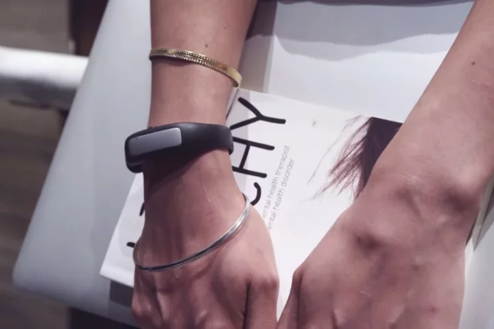 Liv vibrates to let users know when they're subconsciously performing unwanted activities