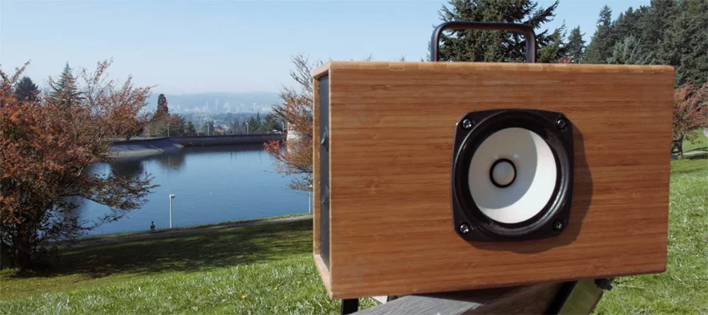 The Helium Mono speaker packs four Maxwell BCAP0350 supercapacitors, and a single 4-inch Fostex FE126E full-range driver