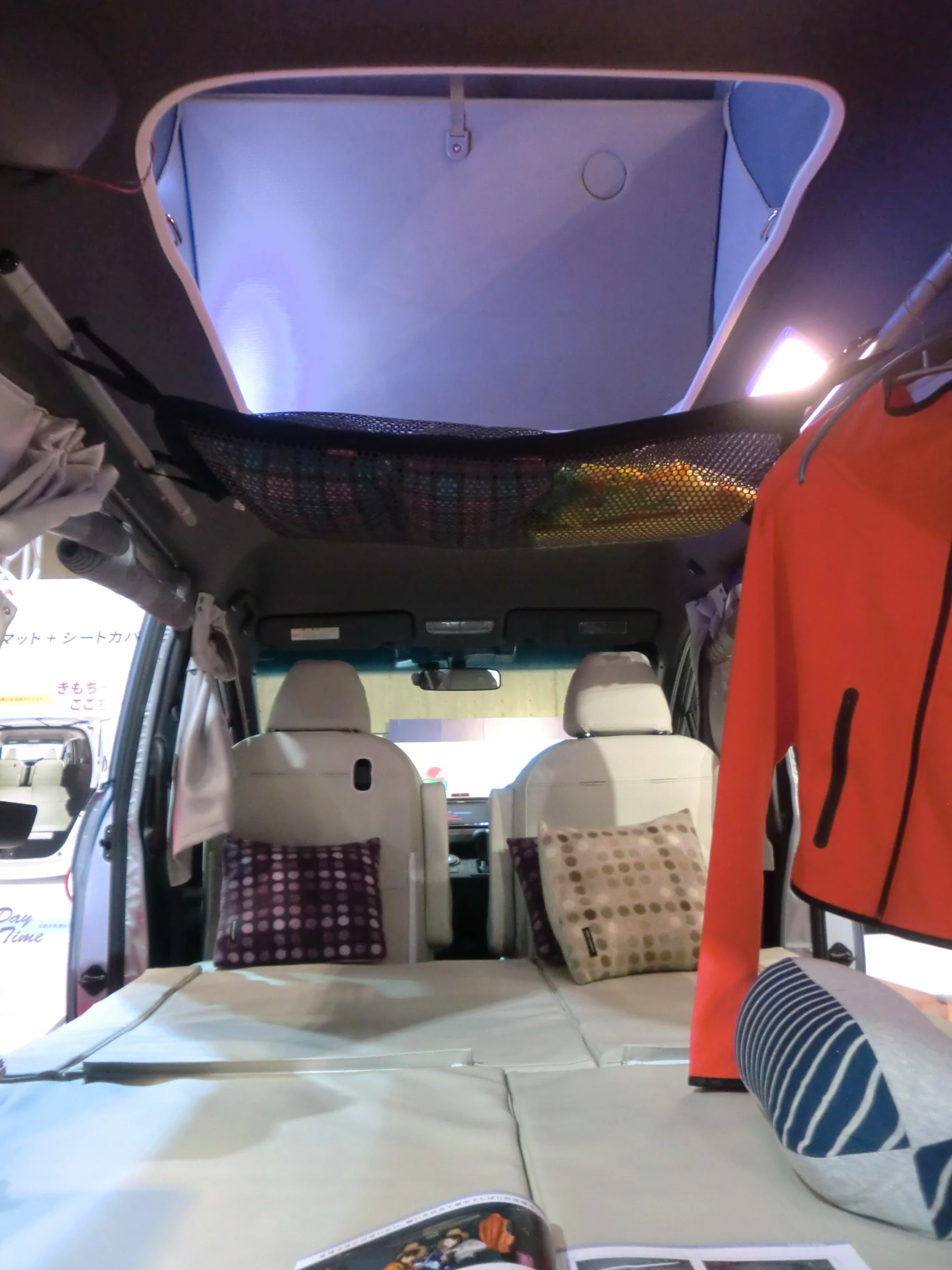Inside the Honda Freestyle Hybrid Camper (Photo: Stephen Clemenger/Gizmag.com)